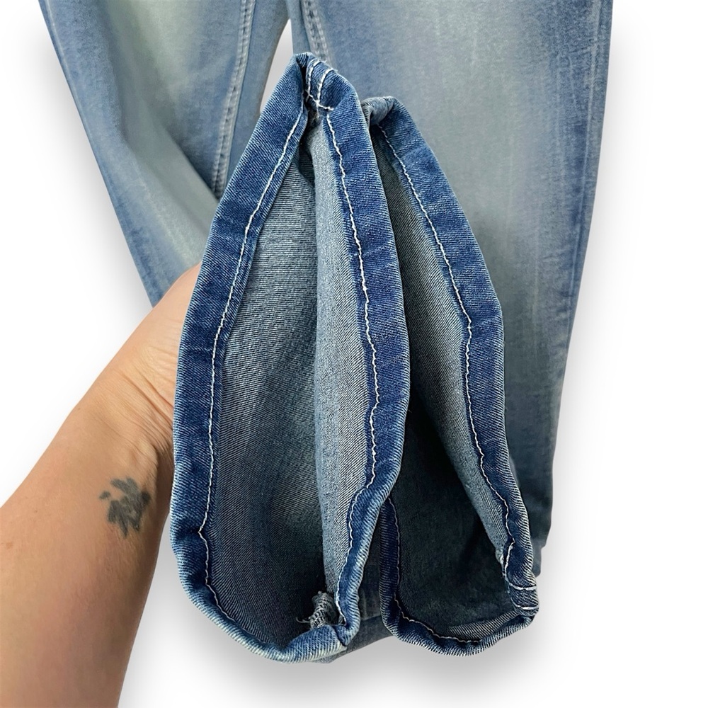 Wing and Arrow Embroidery Pockets Flared Denim Jeans Women's Small - Picture 7 of 14